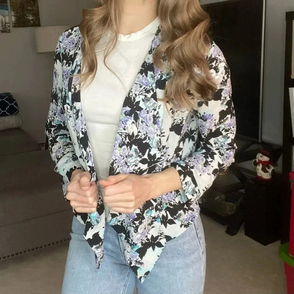 ASTR Floral Open Front Lightweight Cardigan Small - Picture 1 of 5